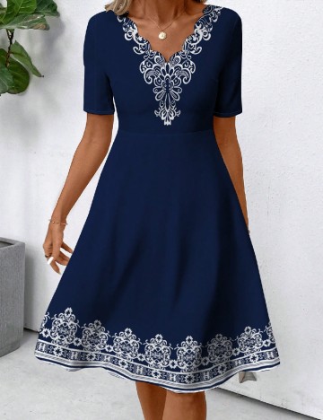 
						Rochie medie SHEIN, bleumarin