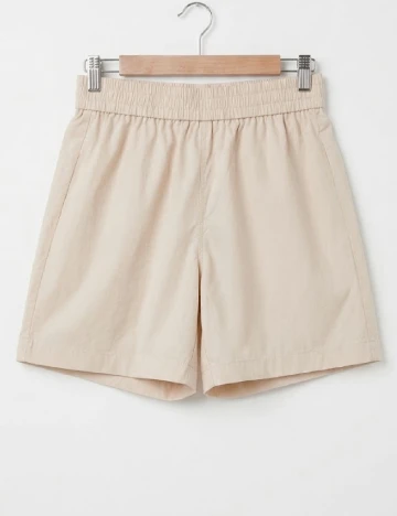 Pantaloni scurti SHEIN, crem