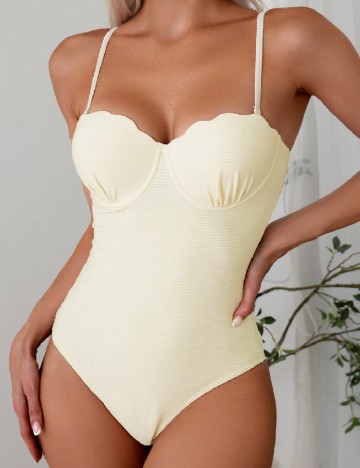 
						Costum de baie SHEIN, galben