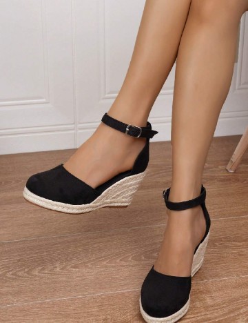 
						Sandale SHEIN, negru