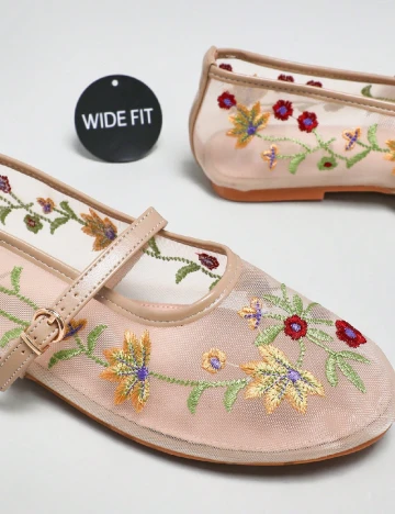 Balerini SHEIN, maro