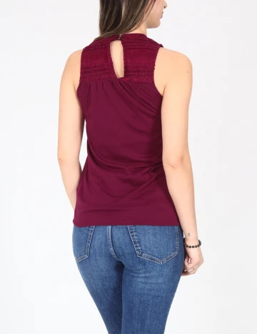 Maiou Bershka, grena