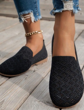 
						Balerini SHEIN, negru