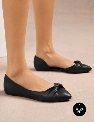 
						Balerini SHEIN, negru