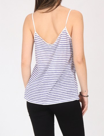 Maiou Zara, albastru