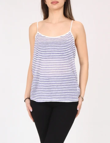 Maiou Zara, albastru