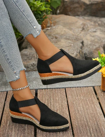 Pantofi SHEIN, negru