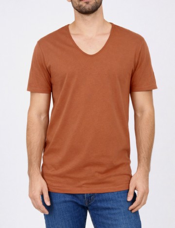 
						Tricou Zara, maro