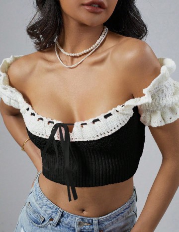 
						Top SHEIN, alb/negru