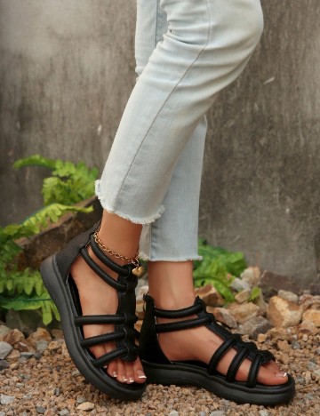 
						Sandale SHEIN, negru