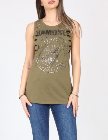 
						Maiou Bershka, verde