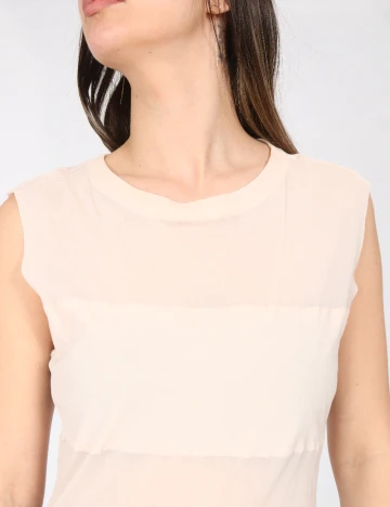 Maiou Zara, piersica