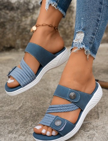 
						Slapi SHEIN, albastru