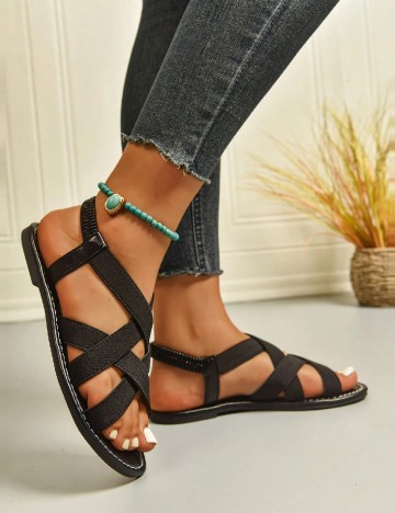 
						Sandale SHEIN, negru