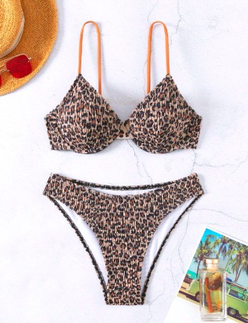 
						Costum de baie SHEIN, animal print