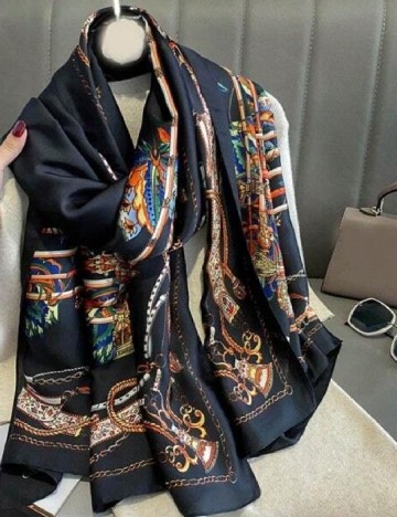 
						Esarfa SHEIN, mix culori