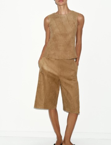 
						Pantaloni scurti Zara, maro