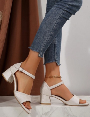 Sandale SHEIN, ecru