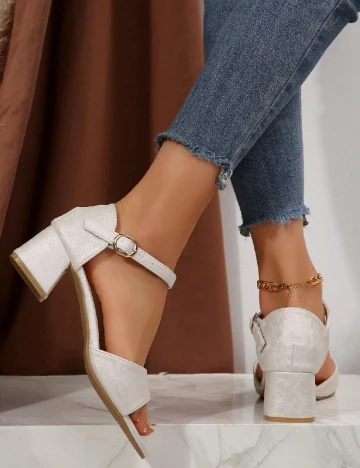Sandale SHEIN, ecru
