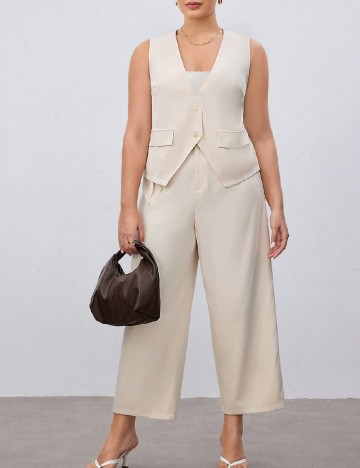 
						Vesta SHEIN CURVE, crem