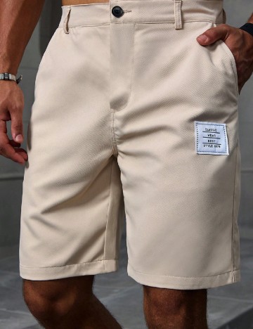 
						Pantaloni scurti SHEIN, bej