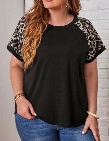 
						Bluza SHEIN CURVE, negru