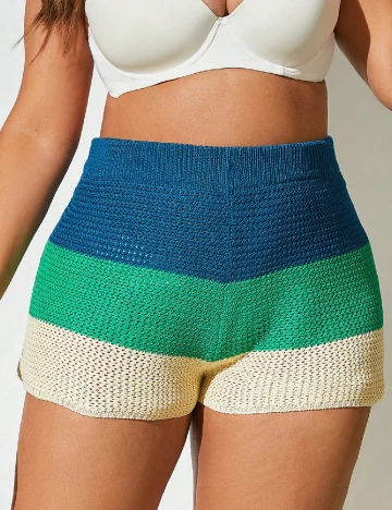 Pantaloni scurti SHEIN CURVE, mix culori