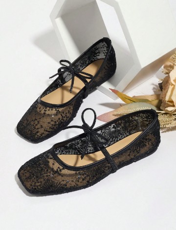 
						Balerini SHEIN, negru