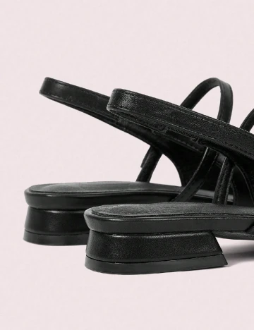 Pantofi SHEIN, negru