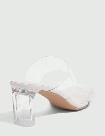 Saboti SHEIN, transparent