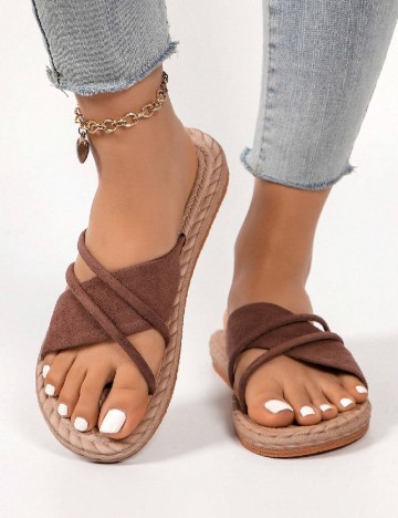 
						Slapi SHEIN, maro deschis