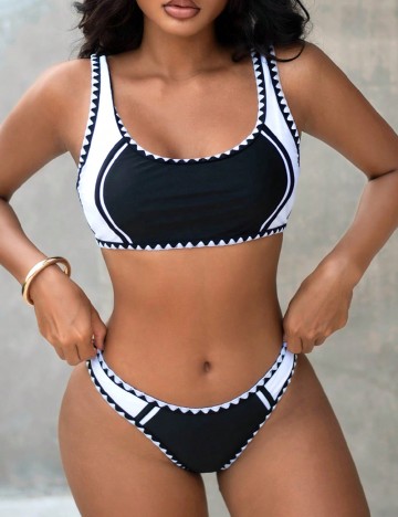 
						Costum de baie SHEIN, negru