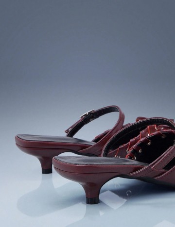 Saboti Cuccoo, visiniu