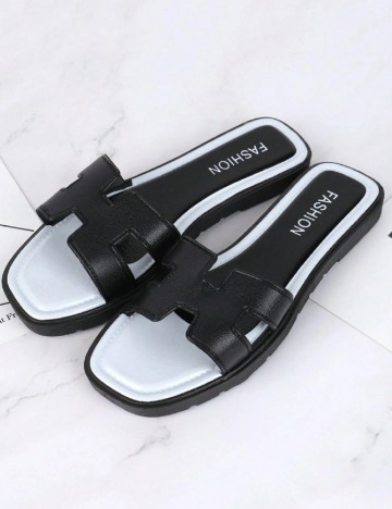 
						Slapi SHEIN, alb/negru