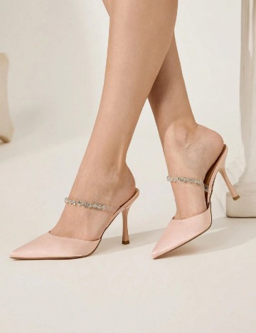 Saboti Cuccoo, piersica