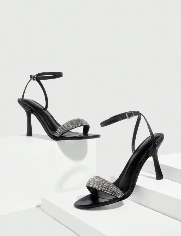 Sandale Cuccoo, negru/argintiu