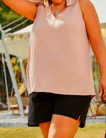 
						Maiou SHEIN CURVE, maro