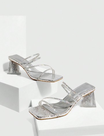 Saboti Cuccoo, argintiu