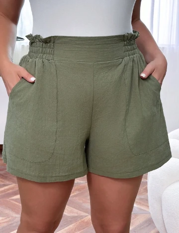 Pantaloni scurti SHEIN CURVE, verde