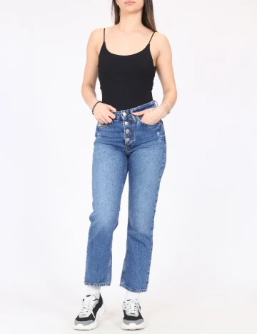 Body River Island, negru