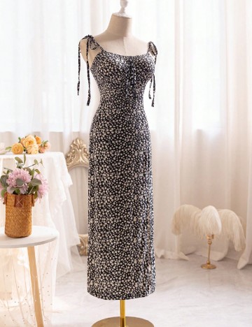 
						Rochie medie SHEIN, floral