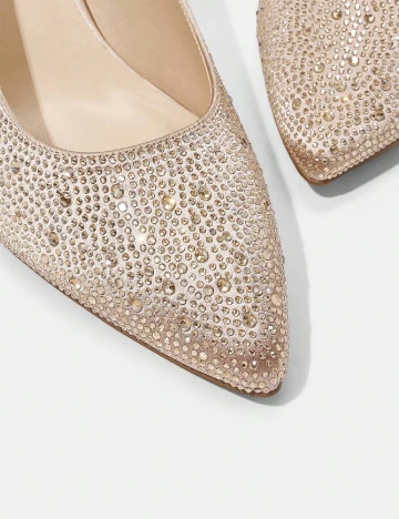 Pantofi Cuccoo, crem