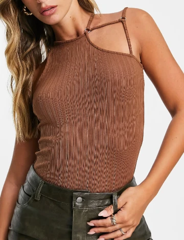 Maiou River Island, maro