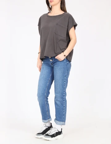 Maiou River Island, gri