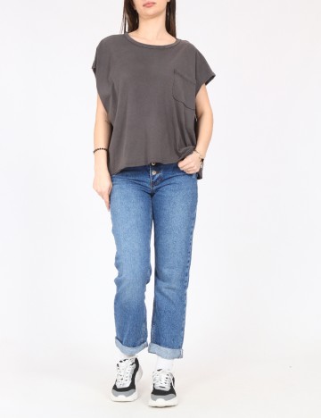 Maiou River Island, gri