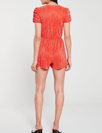 Salopeta River Island, rosu