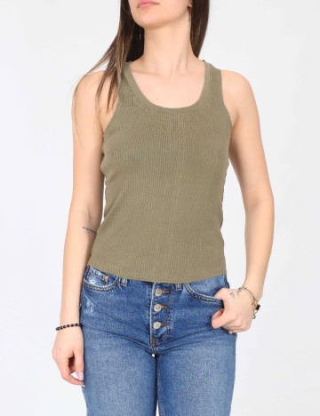 
						Maiou River Island, verde