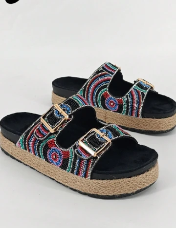 Saboti SHEIN, mix culori