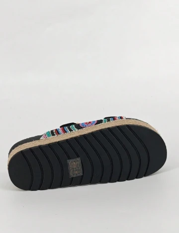 Saboti SHEIN, mix culori