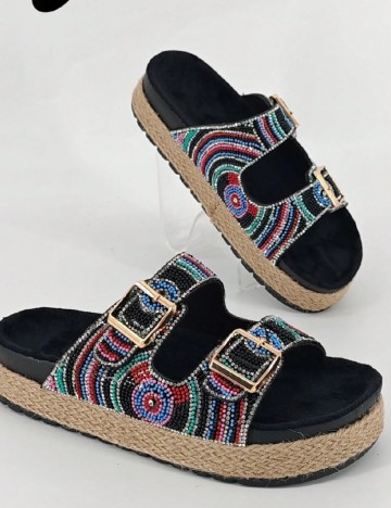 Saboti SHEIN, mix culori